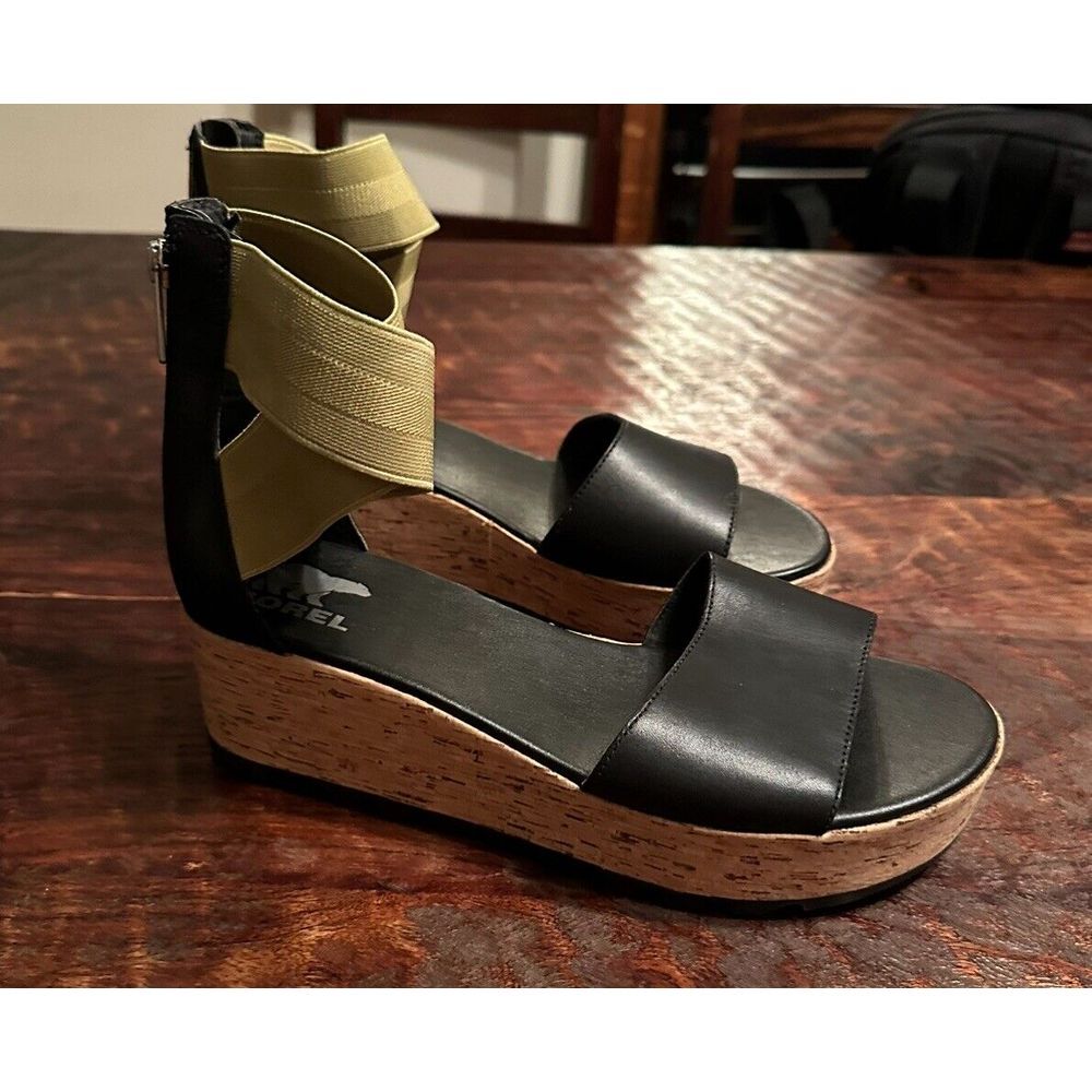 Stylish Black and Tan Wedge Sandals